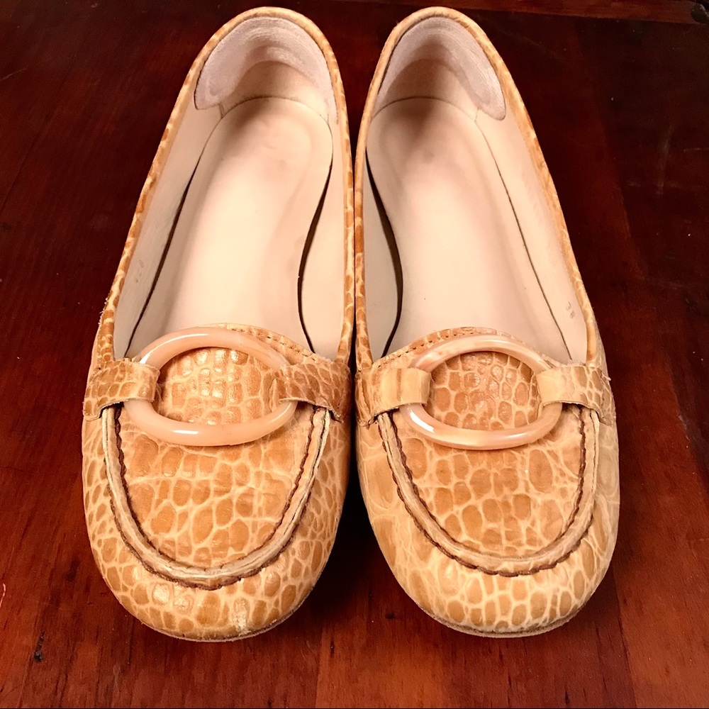 Stuart Weitzman Croc Print Tan Loafers
